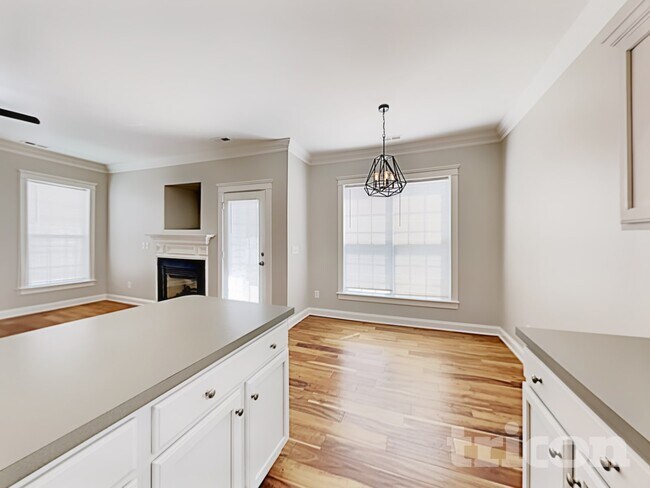 Foto del edificio - 9724 Grier Springs Ln