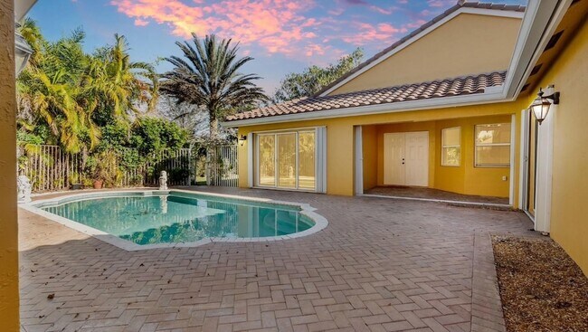 Photo - 19820 SW 7th Pl House