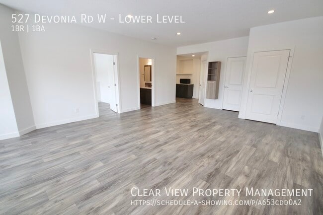 Photo du bâtiment - Bright and spacious suite located in the Crossings of west Lethbridge! ?Showings available NOW at...