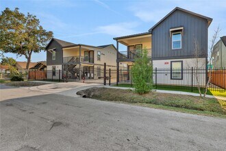 Building Photo - 2619 Delafield St