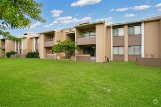 Building Photo - 5223 Vineland Rd