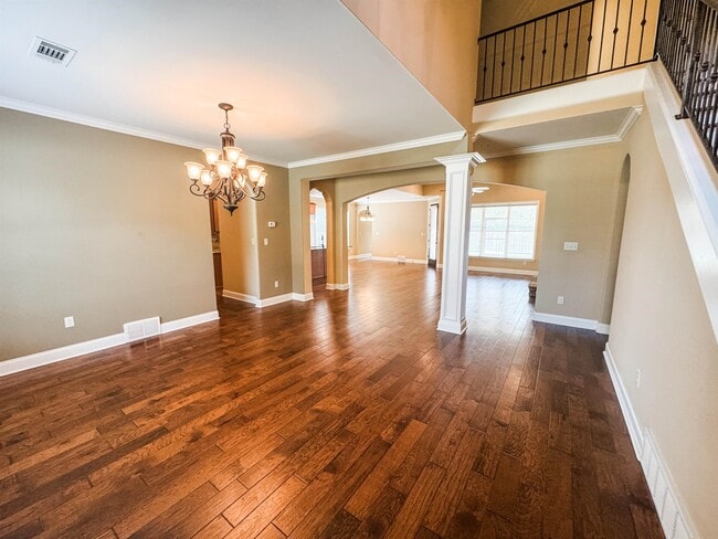 Building Photo - 4435 Chestnut Hill Dr