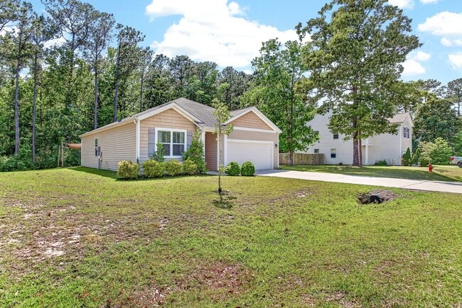 Building Photo - Modern 3 Bedroom Home Near Beaches & Boat Ramp