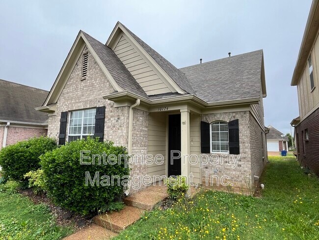Building Photo - 10174 Sorrento Pl