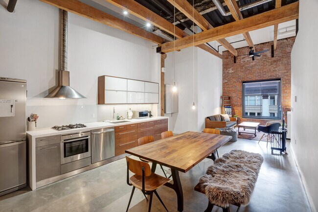 Photo du bâtiment - 55 E Cordova St