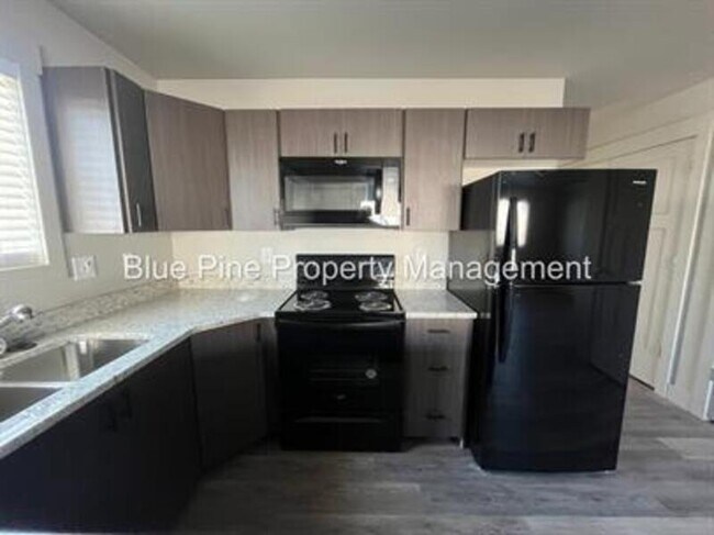 Foto del edificio - 3565 E Gample Ave