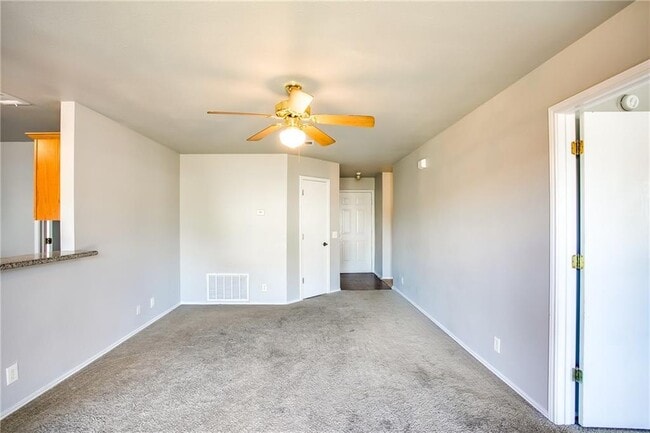 Building Photo - 412 Ballentine Ct