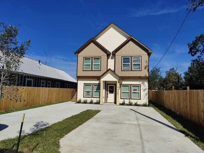 Foto del edificio - 7709 St Louis St