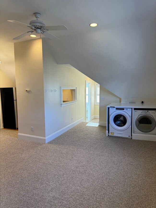 95 Saugatuck Ave Unit 4, Westport, CT 06880 Apartments in Westport