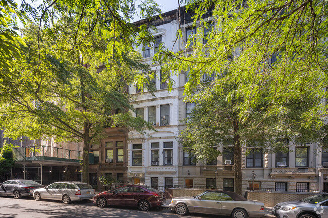 Building Photo - 66 W 82nd St