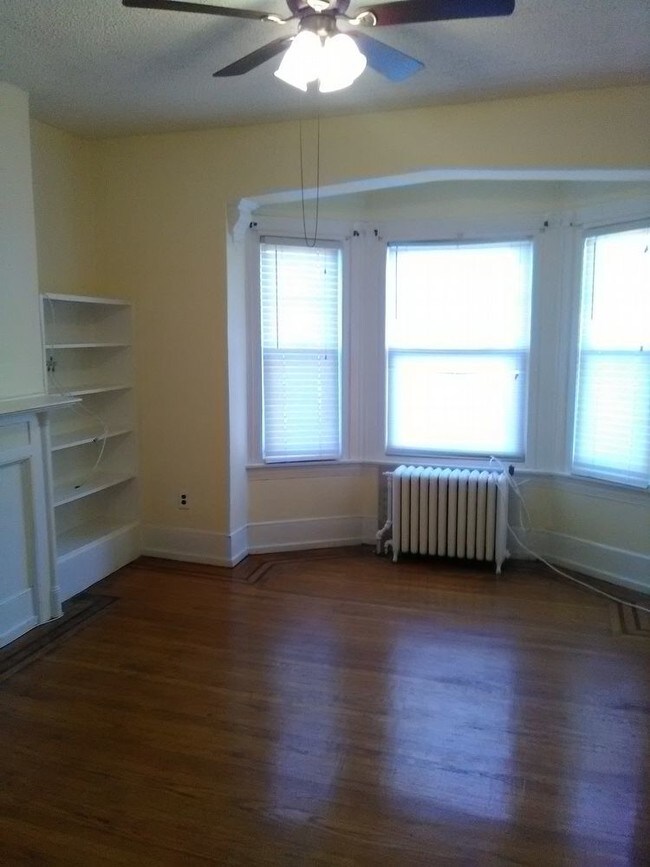Foto del edificio - 238 W Abbottsford Ave
