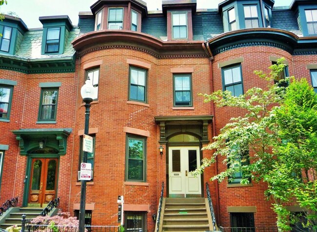 Foto del edificio - 99 E Brookline St