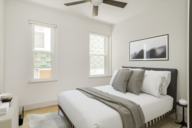 Foto del edificio - 240 Parker Hill Ave