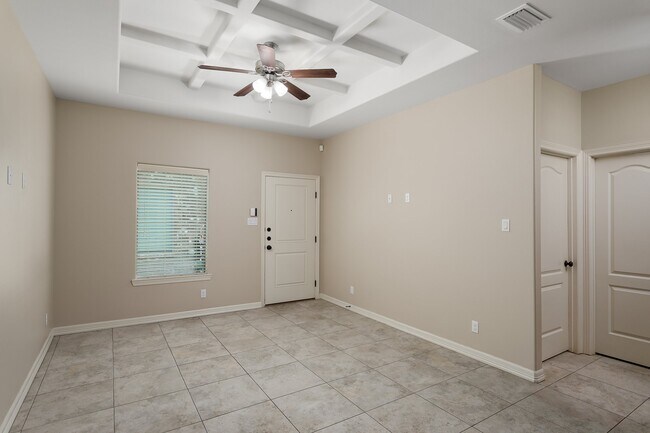 Foto del edificio - 2608 E Garfield Ave