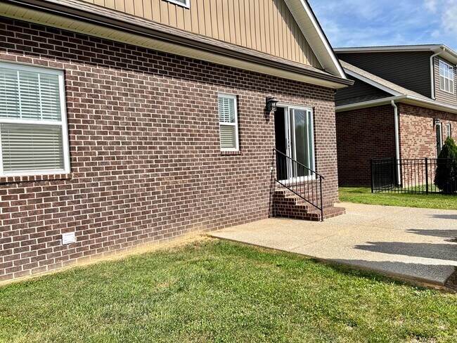 Foto del edificio - 1135 Cross Pointe Dr