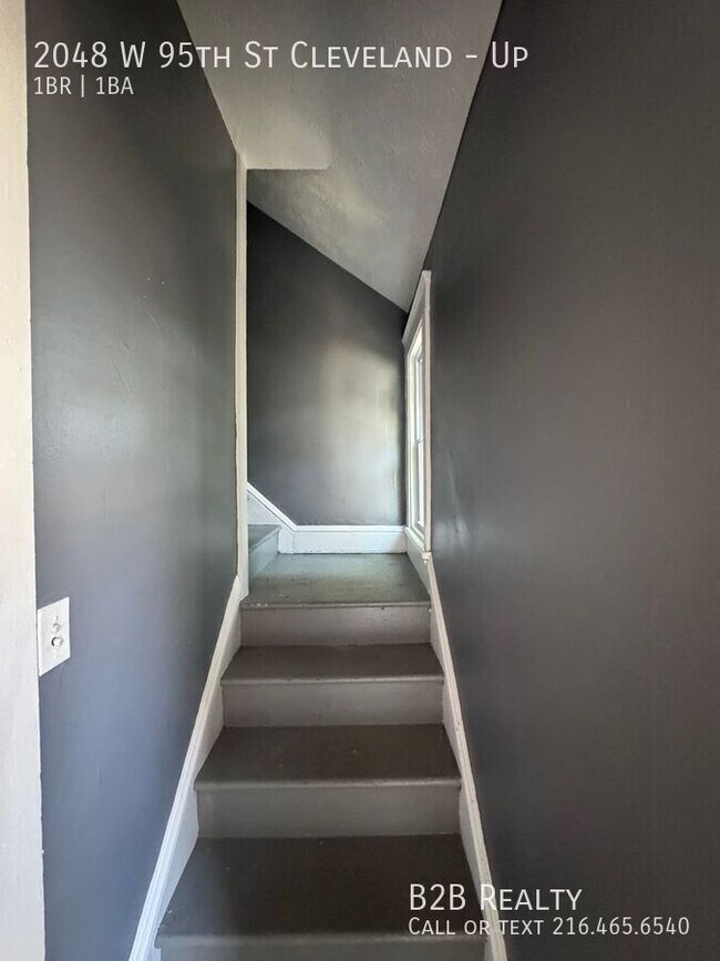 Foto del edificio - 2048 W 95th St