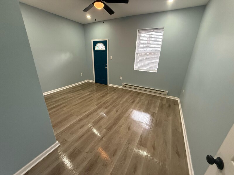 Foto del edificio - 6024 Christian St