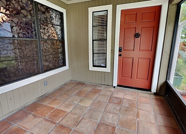 Building Photo - 3735 Okeechobee Cir
