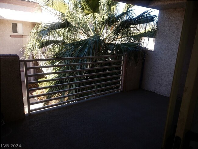 Building Photo - 4555 E Sahara Ave