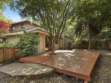 Building Photo - 7987 SW Skyhar Dr