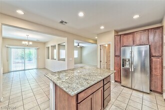 Building Photo - 6729 Upper Mesa Ct