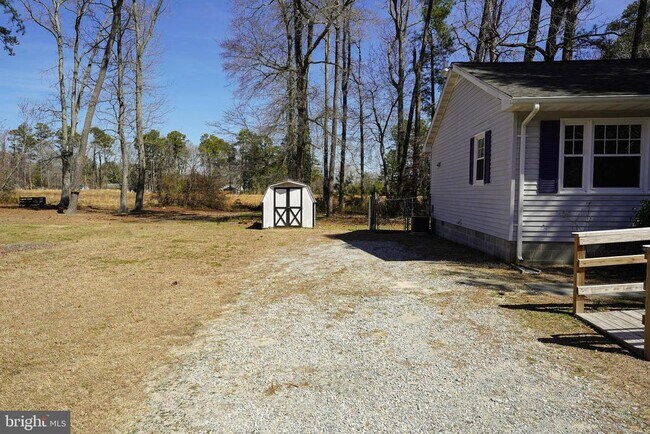 Foto del edificio - 115 Ridgefield Ln