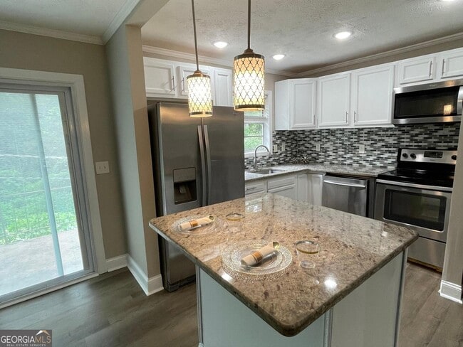Building Photo - 3191 Abbeywood Dr