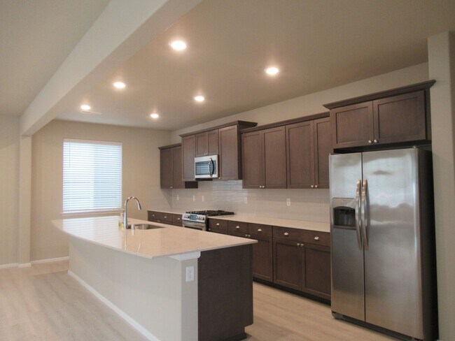 Foto del edificio - Large 5 bedroom, 2.75 bath home in Covington