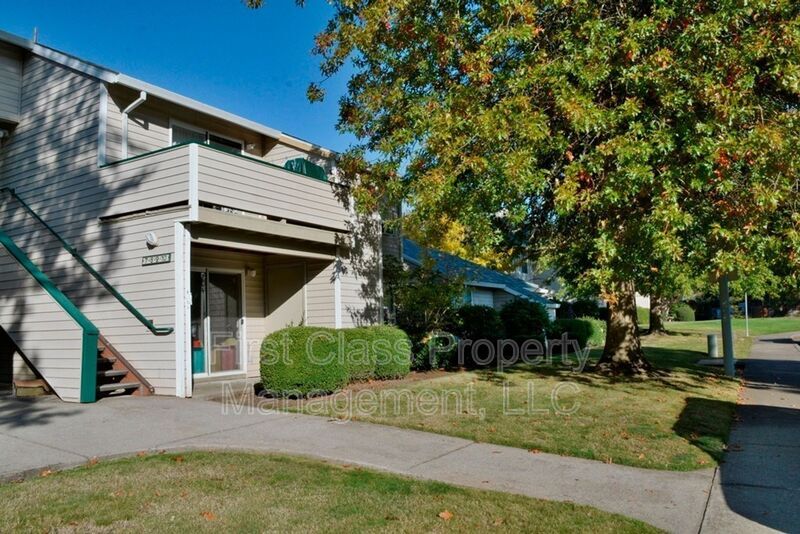 Primary Photo - 1285 NW 183rd Ave