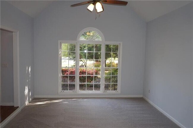 Building Photo - 4763 Netherstone Ct NE