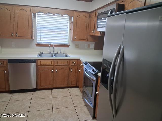 Building Photo - 106 Darteze Dr