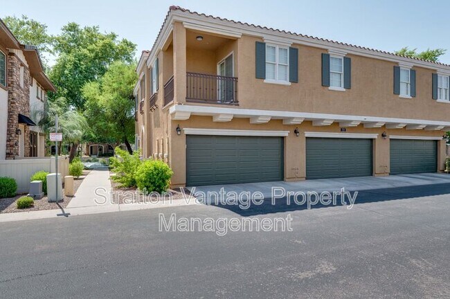 Building Photo - 2724 S Voyager Dr