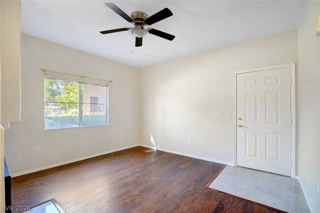 Foto del edificio - 8501 W University Ave