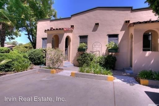 Building Photo - 520 Bodem St