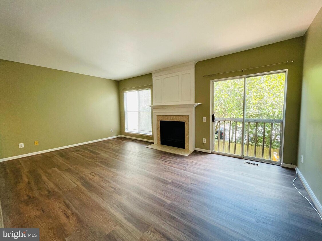 Foto principal - 1171 Cypress Tree Pl