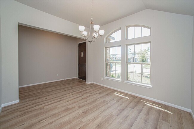 Foto del edificio - 2926 Grand Hawthorne Rd