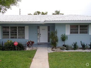Building Photo - 3799 NE 6th Dr