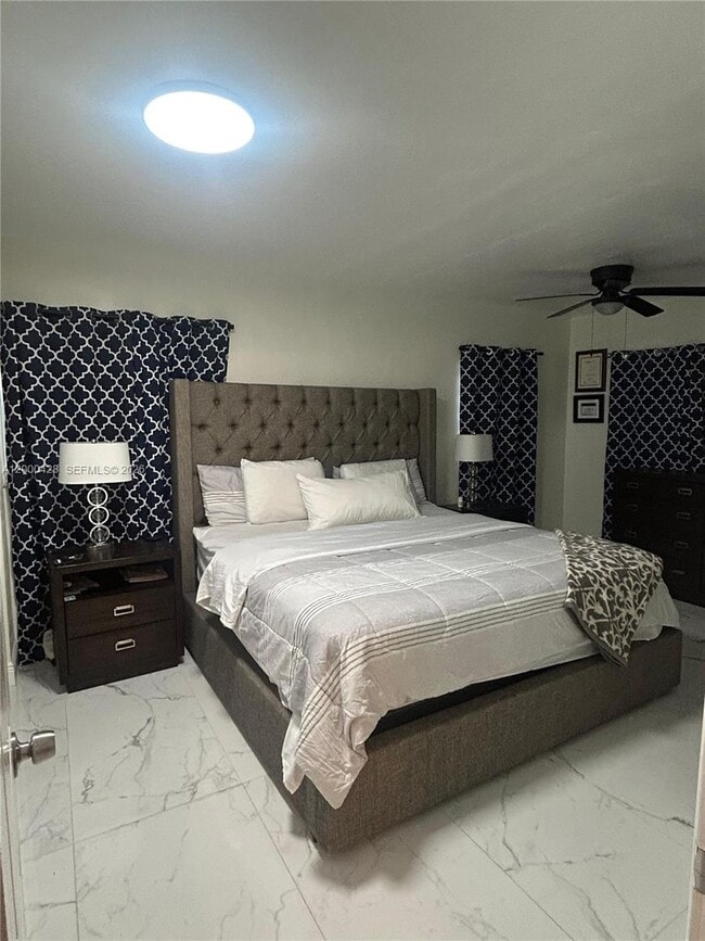 Foto del edificio - 400 NW 60th Way