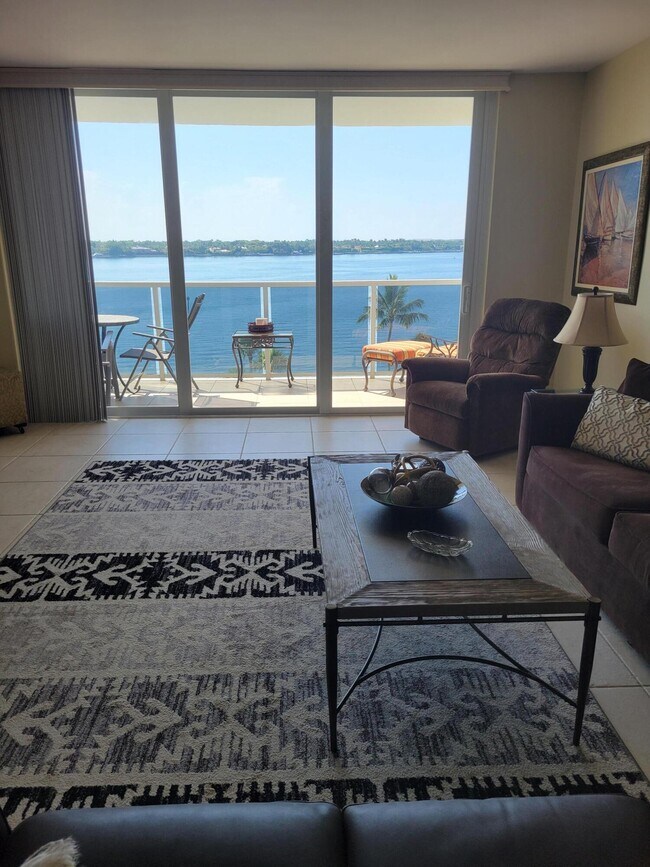 Foto del edificio - 2800 N Flagler Dr