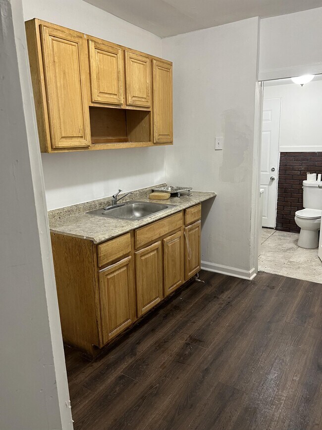 Photo - 1855 E Lippincott St House