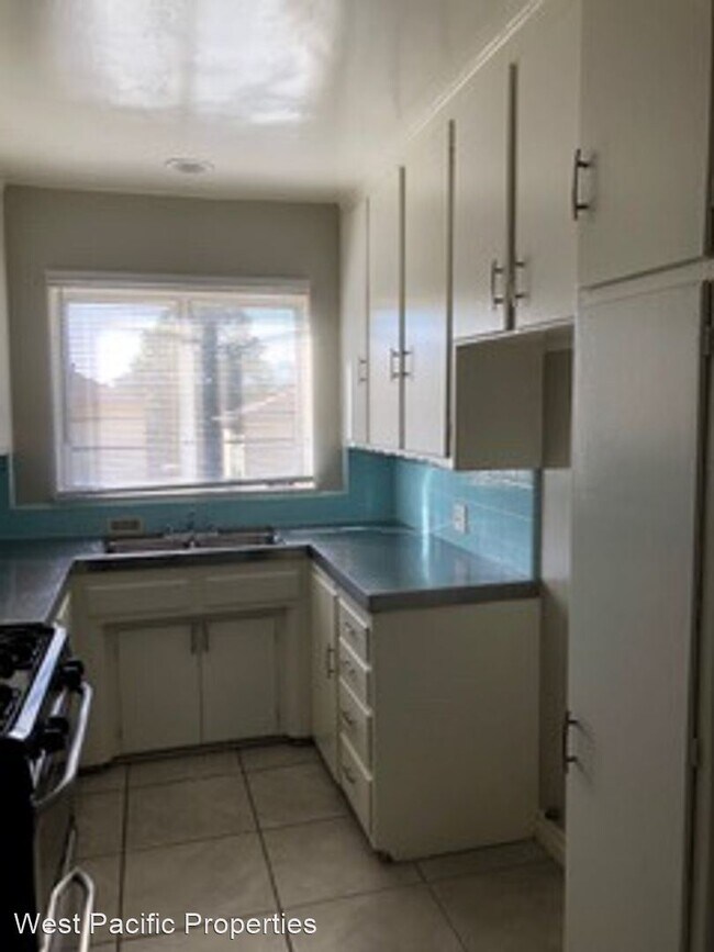 Foto del edificio - 4133 Somerset Dr