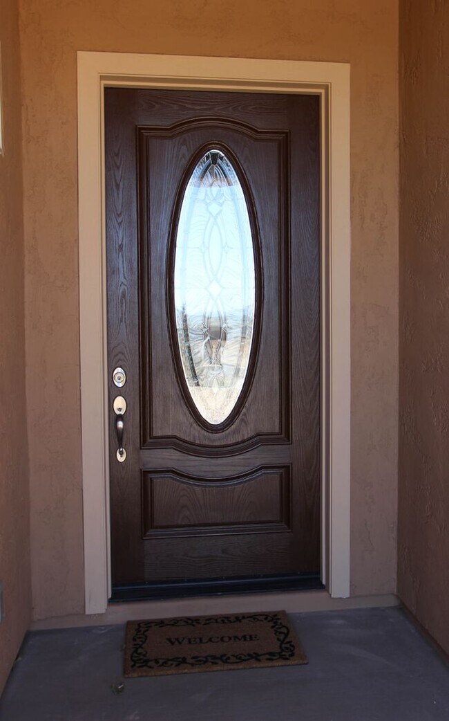 Foto del edificio - Granville Home with 3 Car Garage