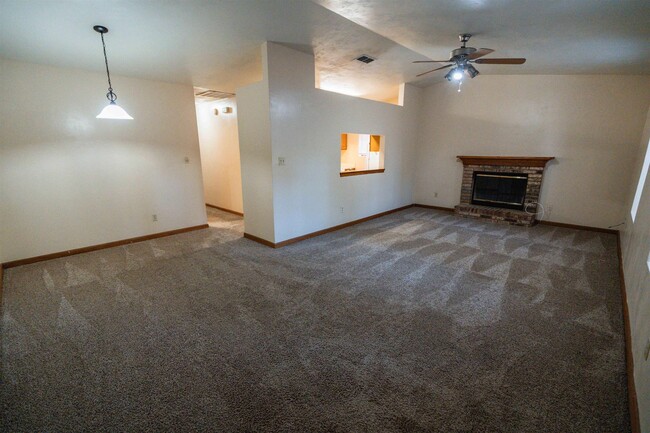 Building Photo - 1224 Brafforton Dr