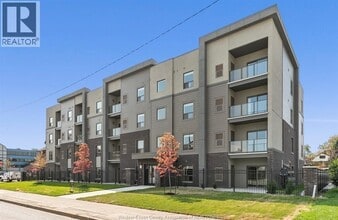 Building Photo - 955 Ouellette Ave