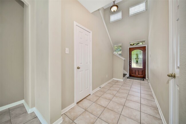 Building Photo - 111 W Burberry Cir