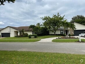 Building Photo - 7360 San Sebastian Dr