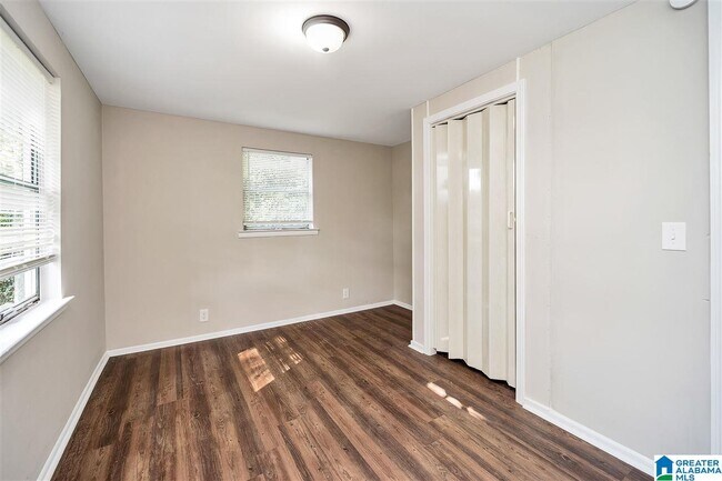 Building Photo - 665 Hagbush Rd