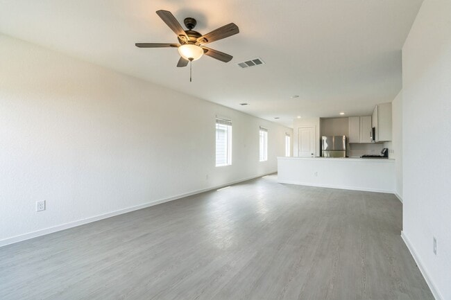 Building Photo - **Summer Special: 2 Weeks Free!!** Brand N...