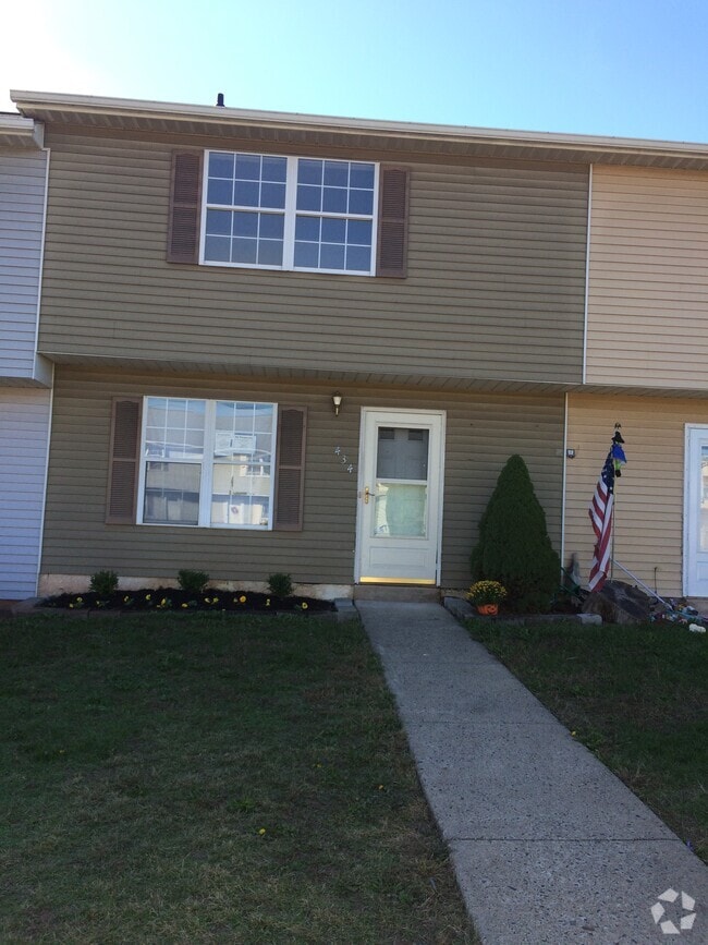Building Photo - 434 Blaker Dr