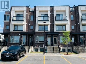 Building Photo - 641 Makwa Private
